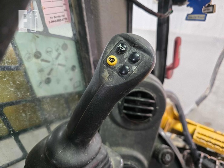 2022-caterpillar-289d3-image-17