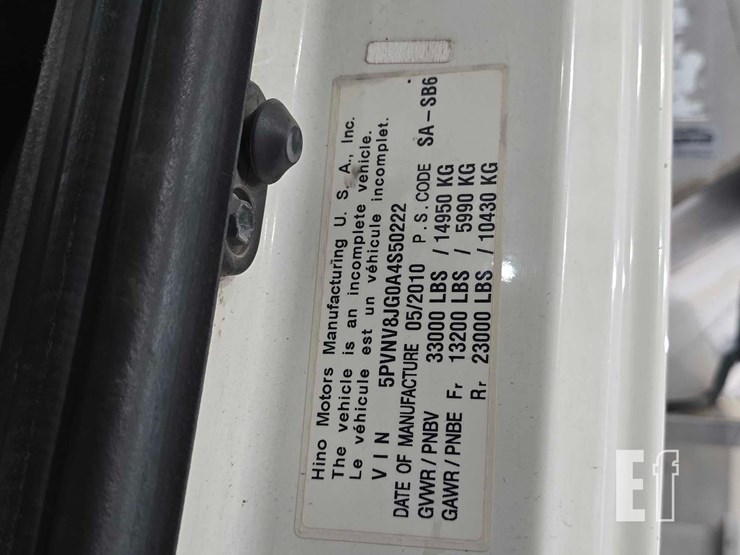 2010-hino-338-image-30