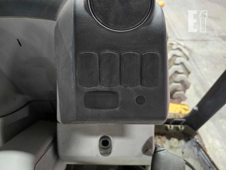 2008-caterpillar-414e-il-image-22