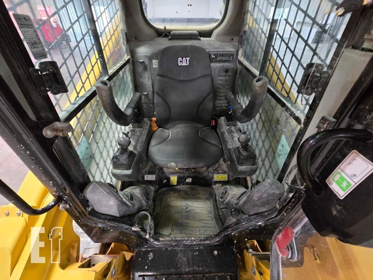 2021-caterpillar-289d3-image-14