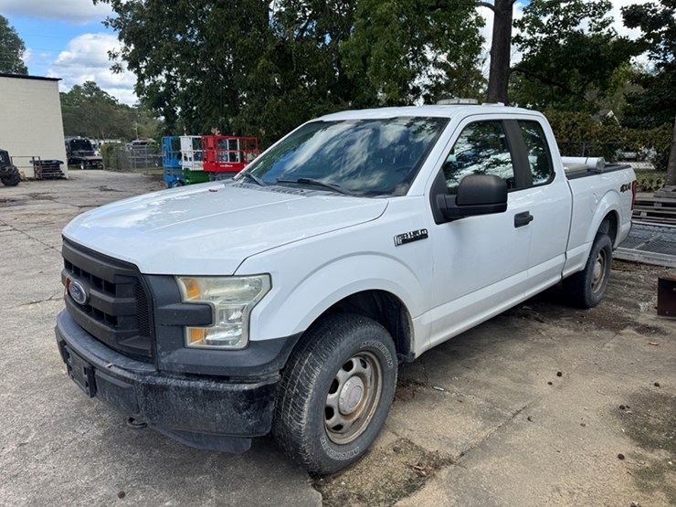 2016-ford-f150-xl-ext-cab-pickup---4wd-(not-running)-5.0l-v8-(bad-engine)---231,515-miles-showing---image-1