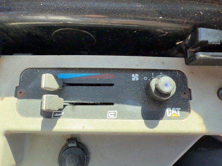 2013-caterpillar-304e-cr-image-32