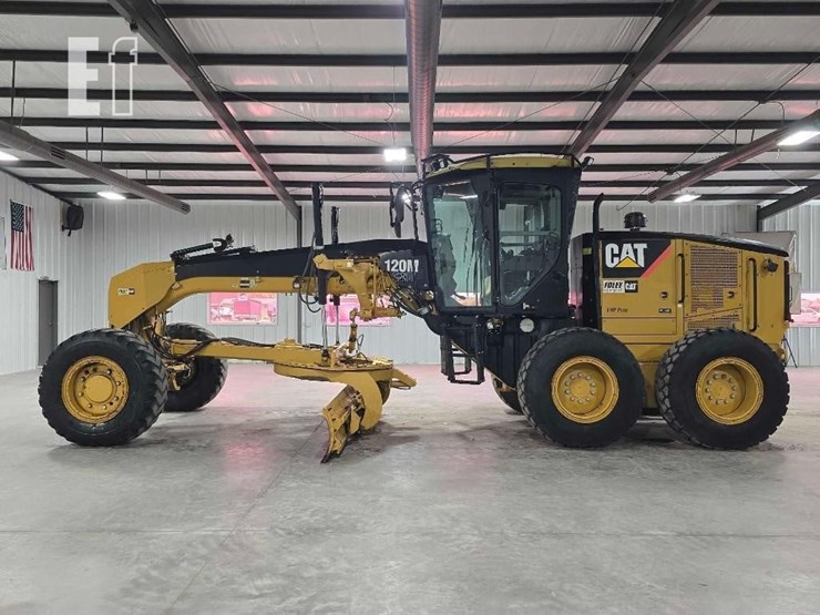 2010-caterpillar-120m-awd-image-5
