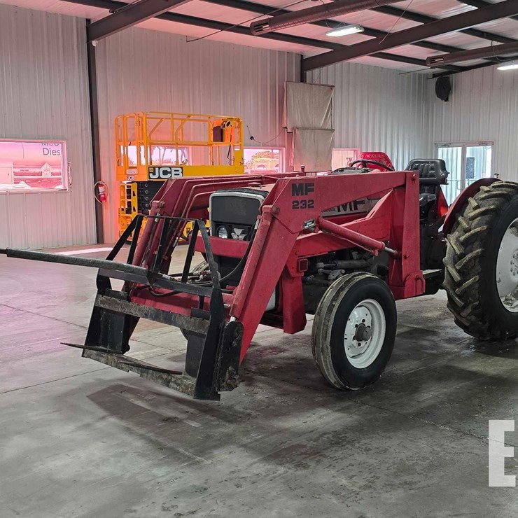 MASSEY-FERGUSON 245