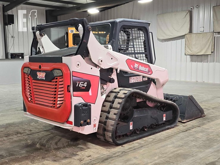 2021-bobcat-t64-image-3