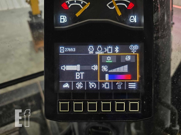 2021-caterpillar-307.5-image-23