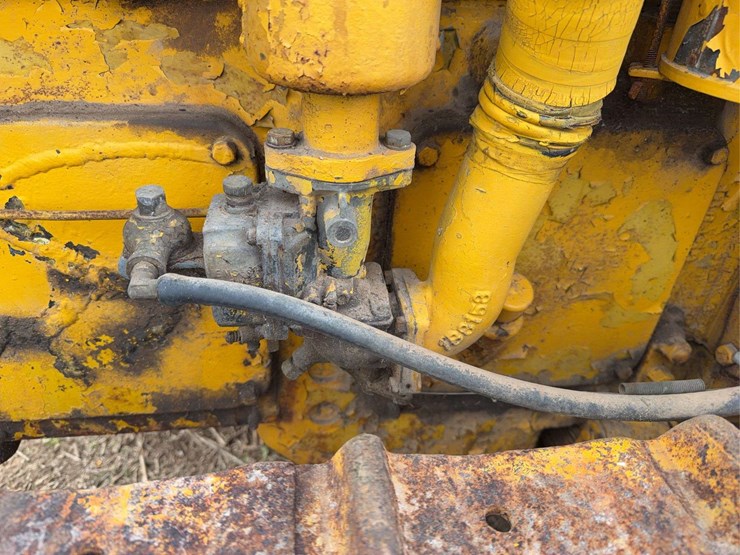 caterpillar-twenty-eight-image-42