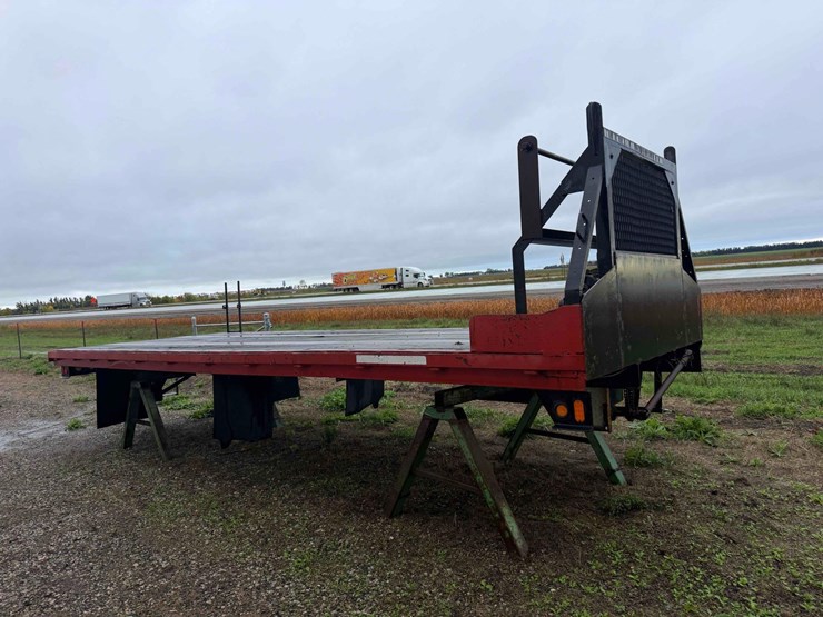 deck-bed-trailer-image-7