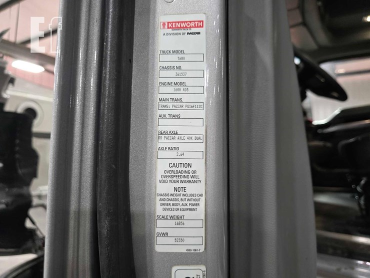 2020-kenworth-t680-image-32