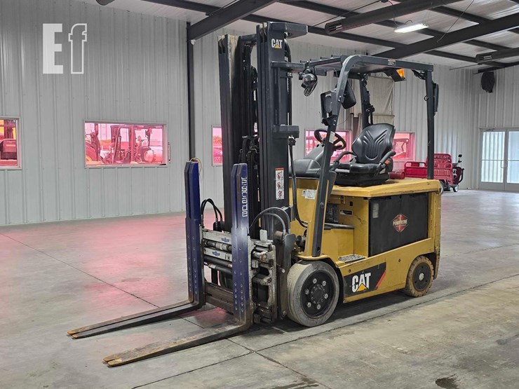 caterpillar-ec25en2-image-1