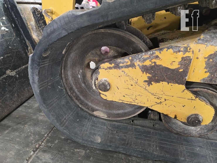 2022-caterpillar-289d3-image-23