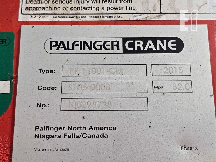 2016-freightliner-108sd-image-21