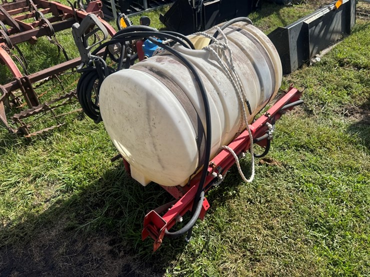 3-point-sprayer---broken-lid-image-4