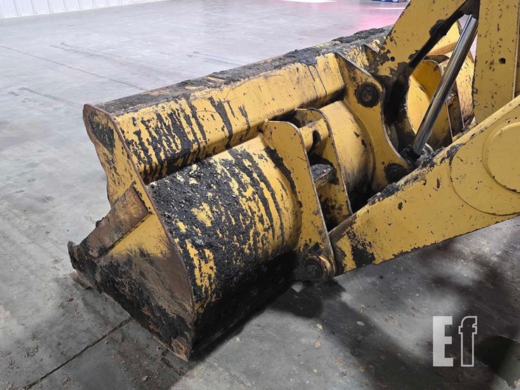 2008-caterpillar-414e-il-image-12