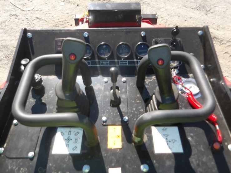 2026-sdlool-sl1050k-skid-steer-loader-image-11