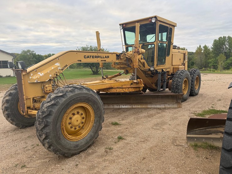 1985-cat-140g-motor-grader-image-1
