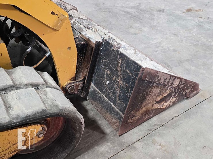 2022-caterpillar-289d3-image-11