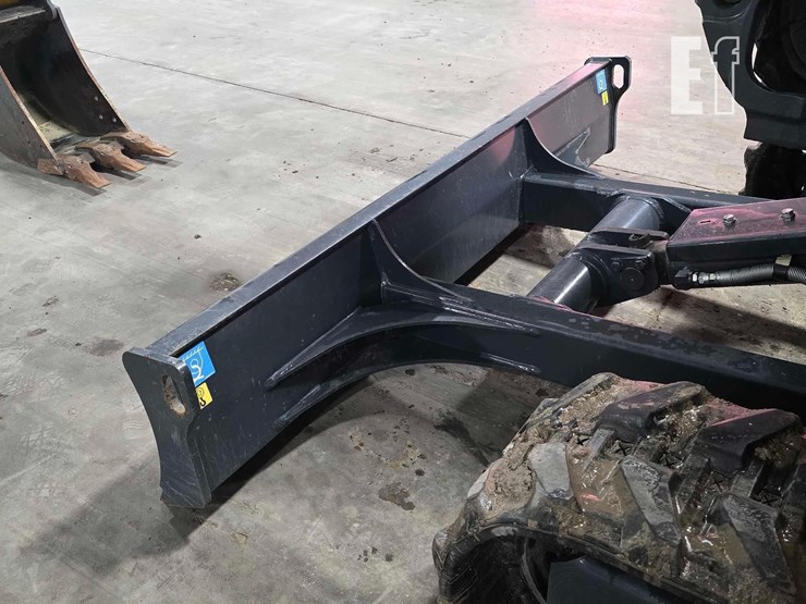 2025-deere-35-p-tier-image-16