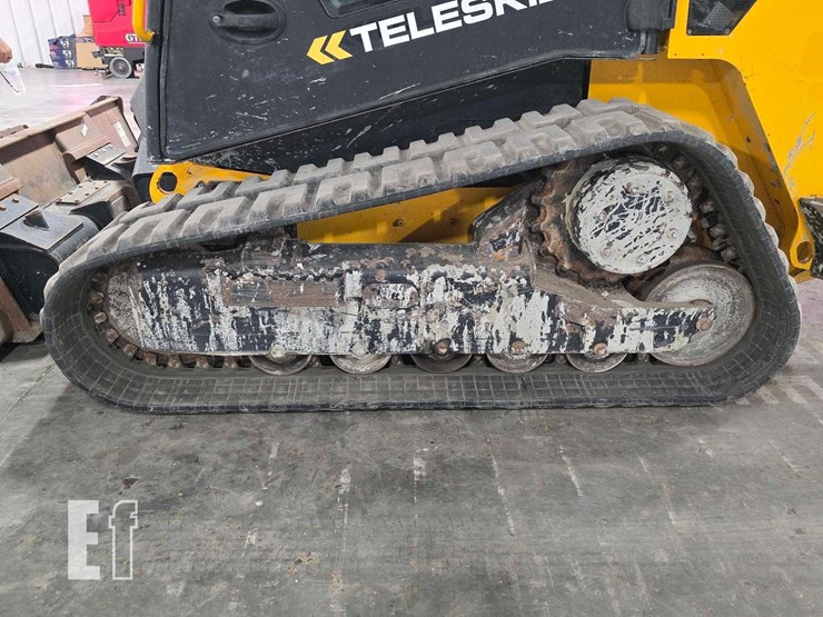 2021-jcb-3ts-8t-image-22