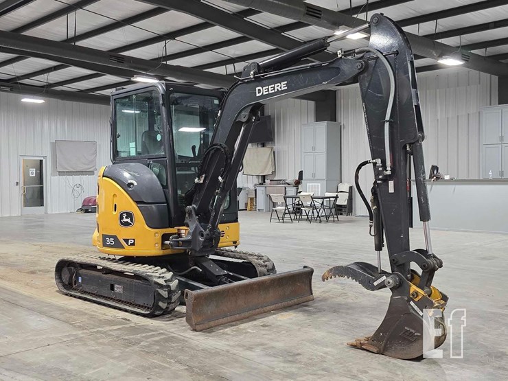 2024-deere-35-p-tier-image-2