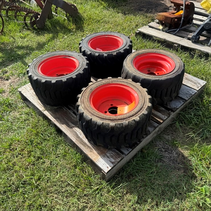 18X8.50X10 TRACTOR TIRES AND WHEELS