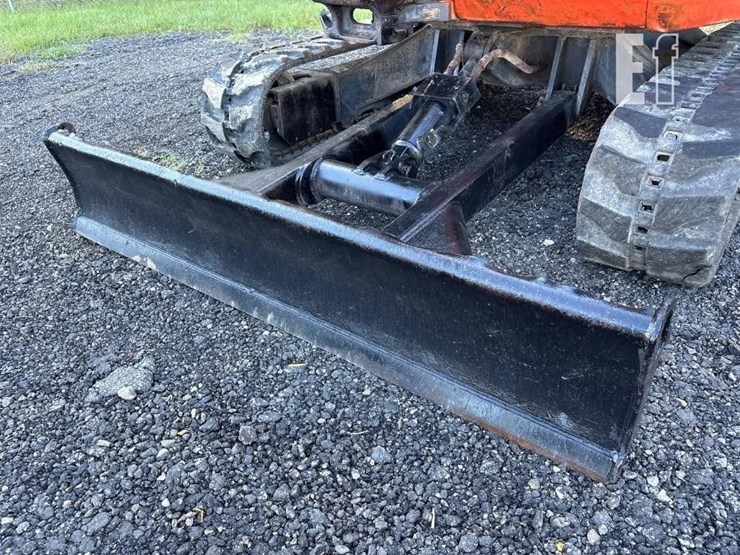 2019-kubota-u35-4-image-15