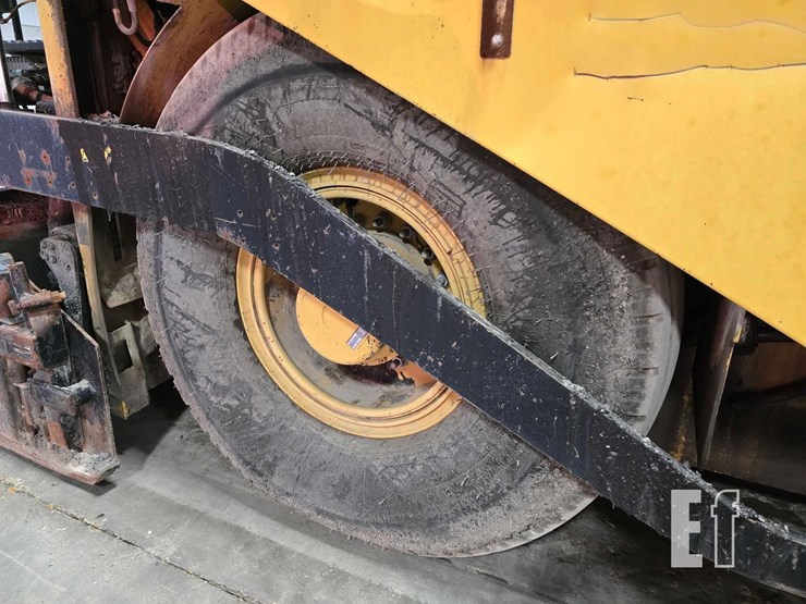 2016-caterpillar-ap-600f-image-27