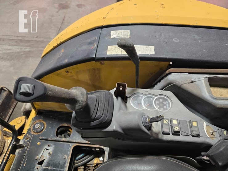 2006-caterpillar-303.5c-cr-image-20