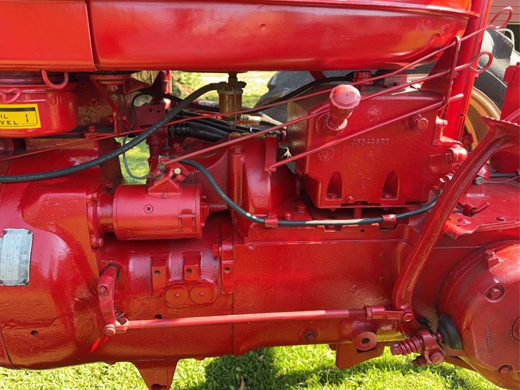 1953-farmall-super-m-image-31