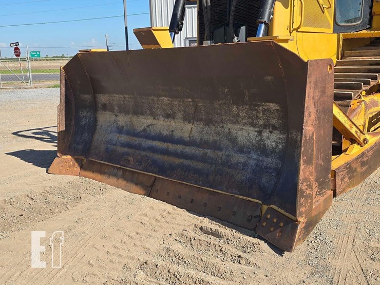 2016-caterpillar-d6t-xl-image-9