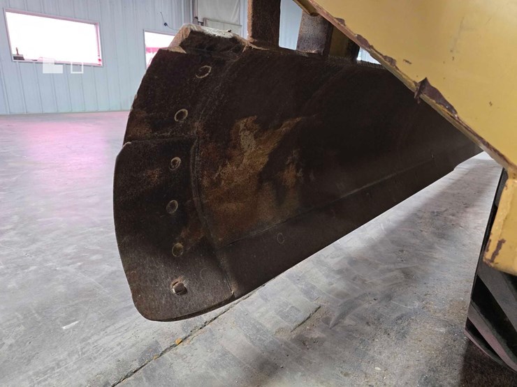 2018-deere-770g-image-16