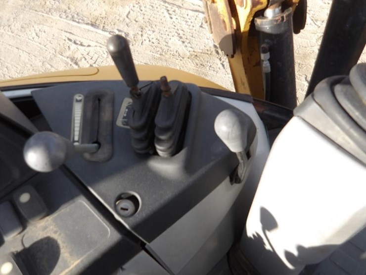 2008-caterpillar-420e-loader-backhoe-image-29