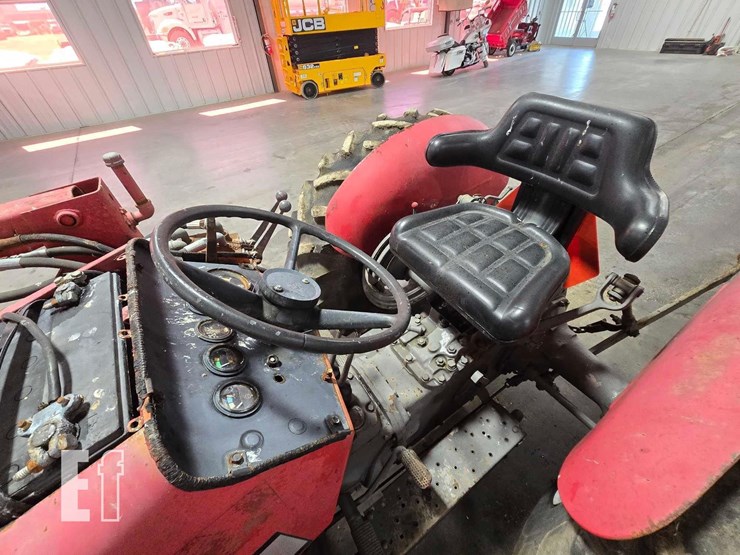 massey-ferguson-245-image-13
