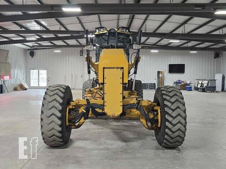 2010-caterpillar-120m-awd-image-7