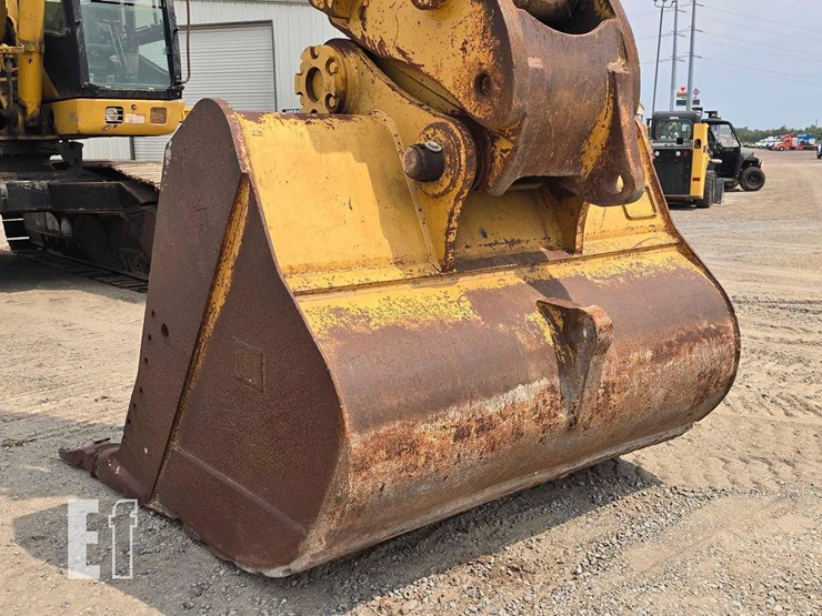 1996-caterpillar-350l-image-12