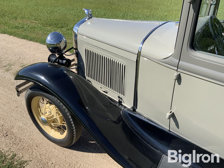 1931-ford-model-a-car-image-9
