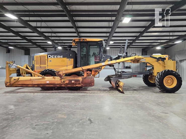 2018-deere-770g-image-6
