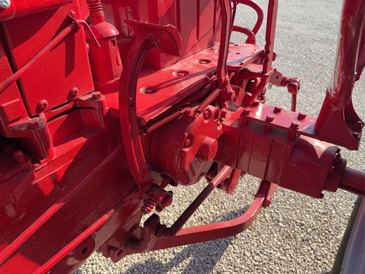 farmall-350-image-39