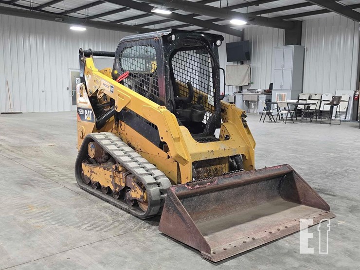 2019-caterpillar-259d-image-2