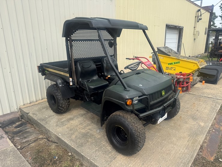 john-deere-gator-hpx-4wd---1,487-hours-showing-image-2