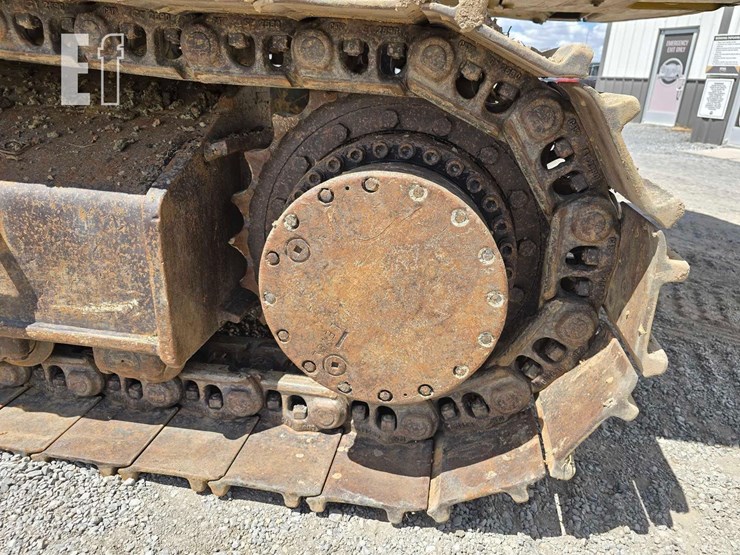 2016-caterpillar-336fl-image-31
