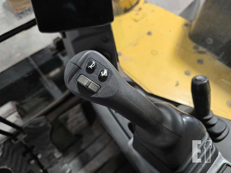 2022-caterpillar-308-cr-image-19