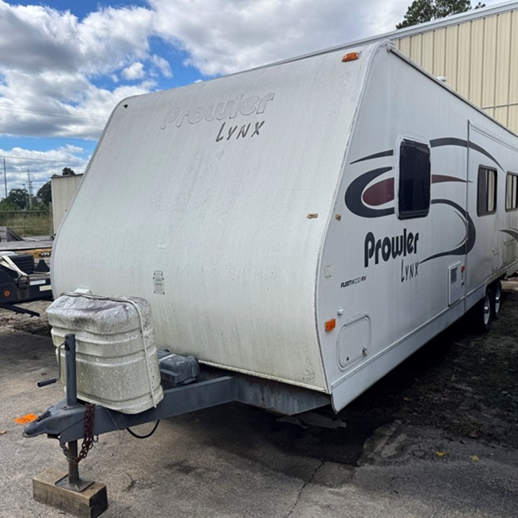 2004 PROWLER LYNX 28' TAG-ALONG TRAVEL TRAILER (SALVAGE TITLE) - 1EC2Y302744000168