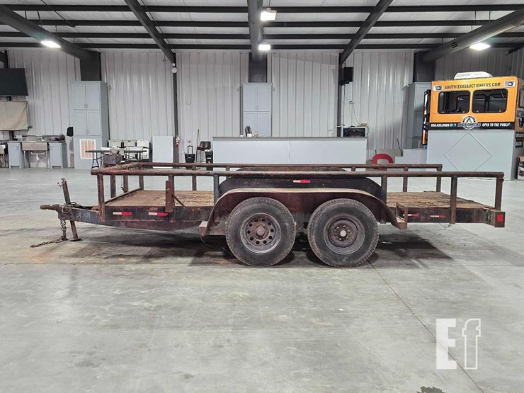 14-foot-tandem-axle-flatbed-utility-/-equipment-tr-image-5
