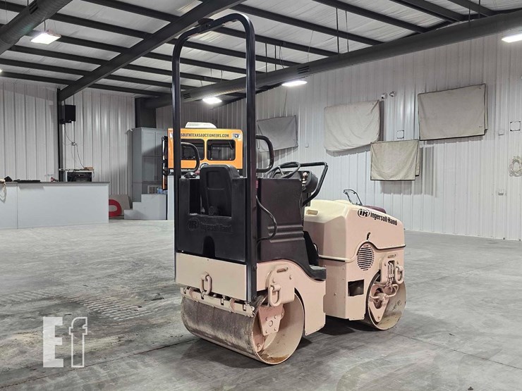 ingersoll-rand-dd-25-double-drum-vibratory-asphalt-3630-image-3