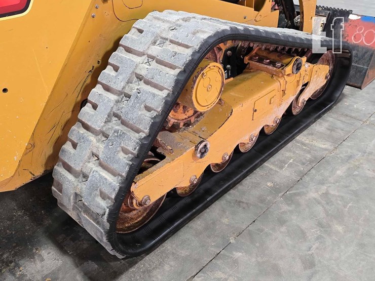 2021-caterpillar-289d3-image-38