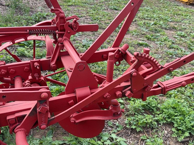 oliver-two-bottom-plow-image-19