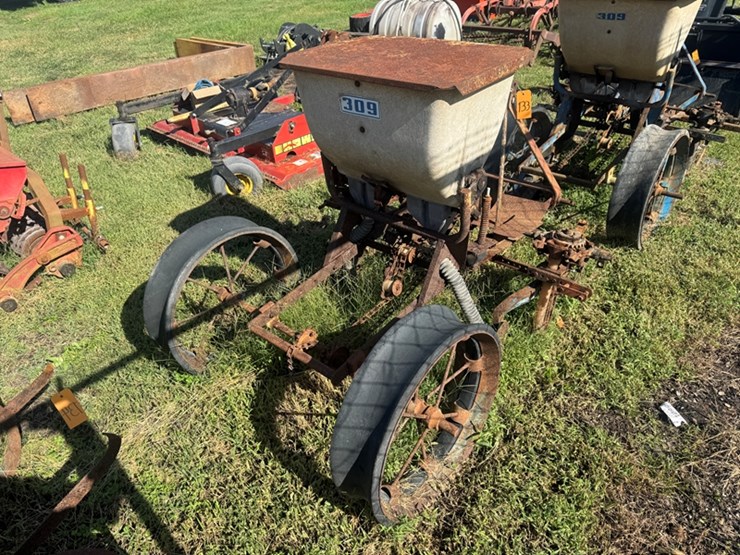 ford-planter-image-3