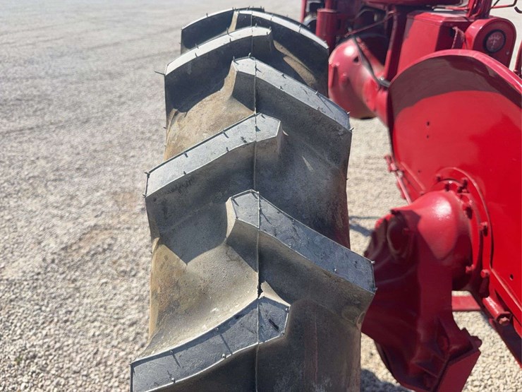 farmall-av-image-24