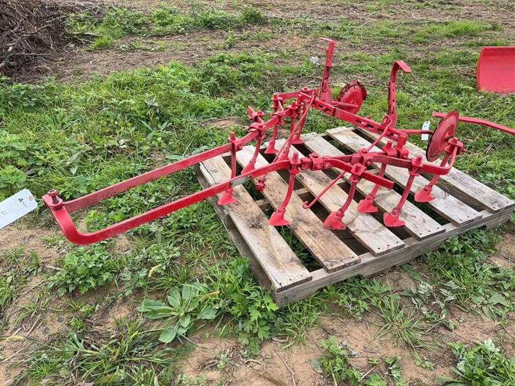 david-bradley-cultivator-image-1